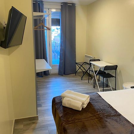 Hostal Oliver Мадрид Экстерьер фото